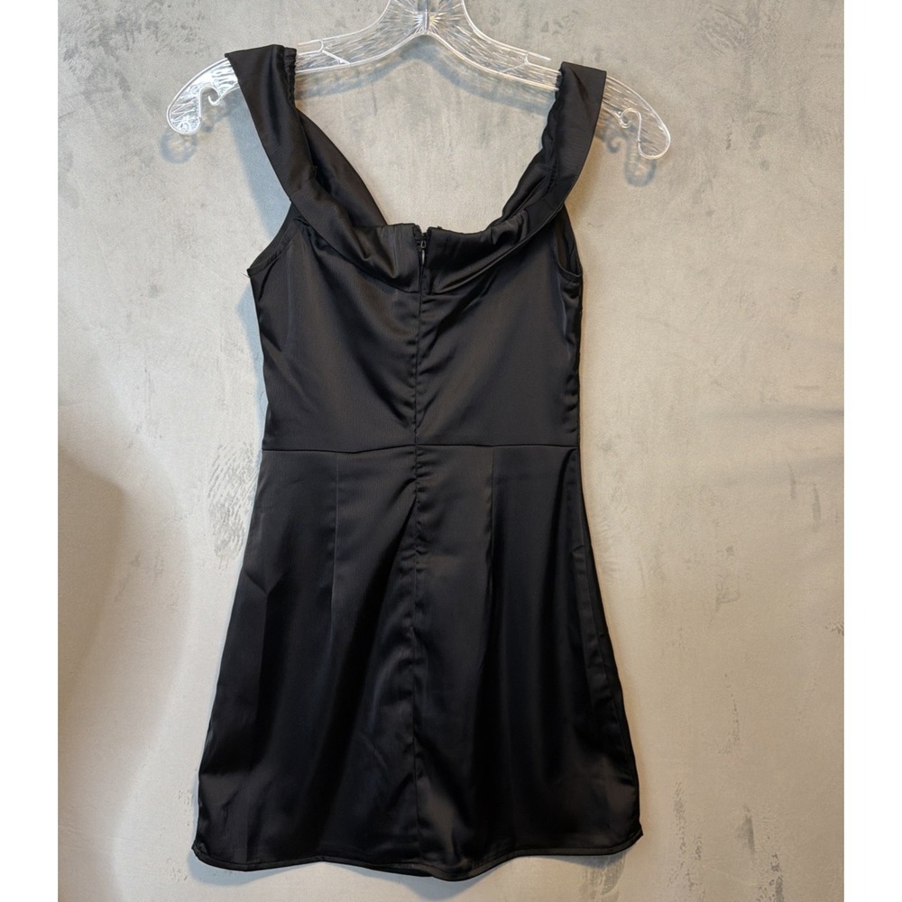 Princess Polly Mini Dress US 2 Black Satin Cut Out Twist Front Party Cocktail - Picture 4 of 12